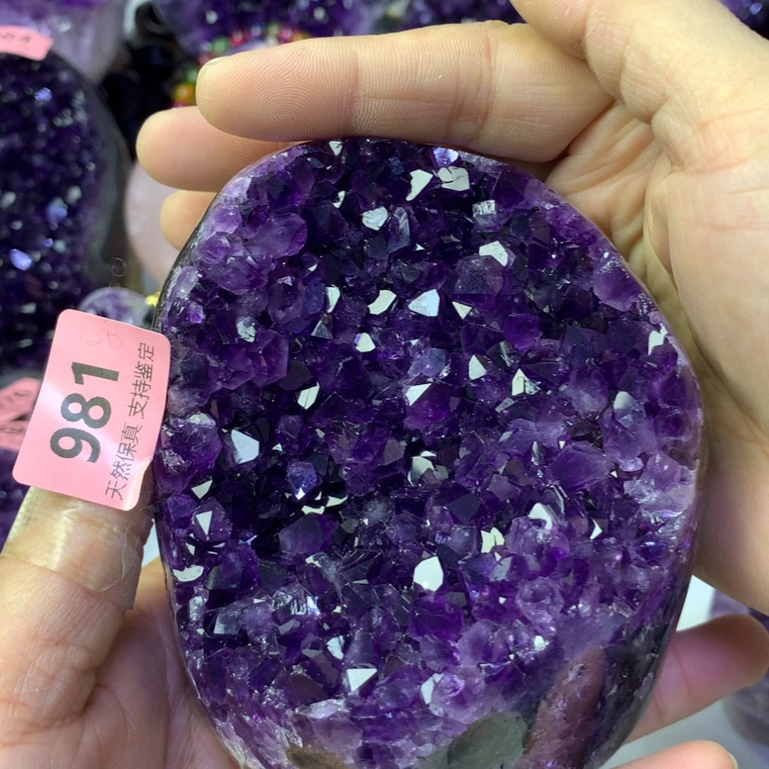 紫晶未镶嵌大型摆件（非配饰）