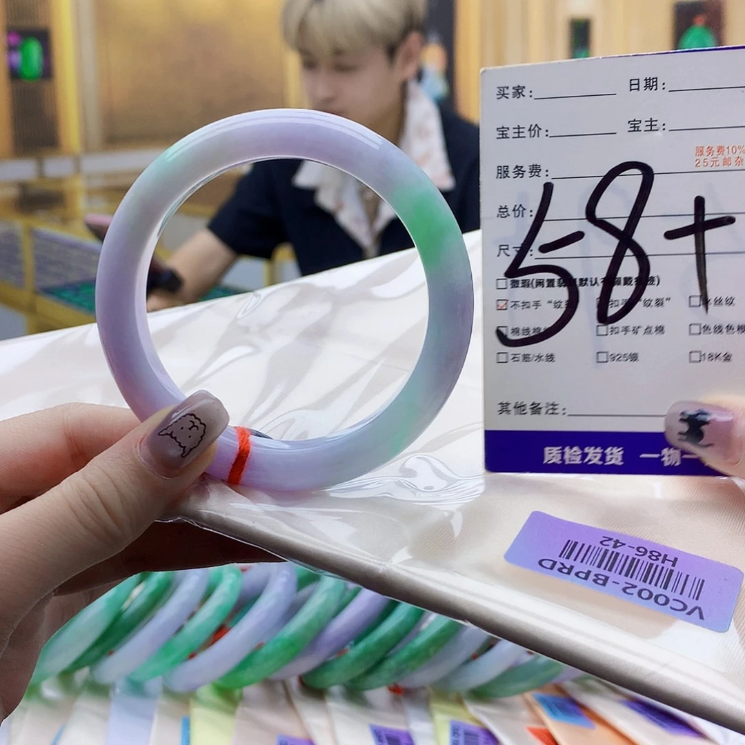 翡翠未镶嵌手镯hjj