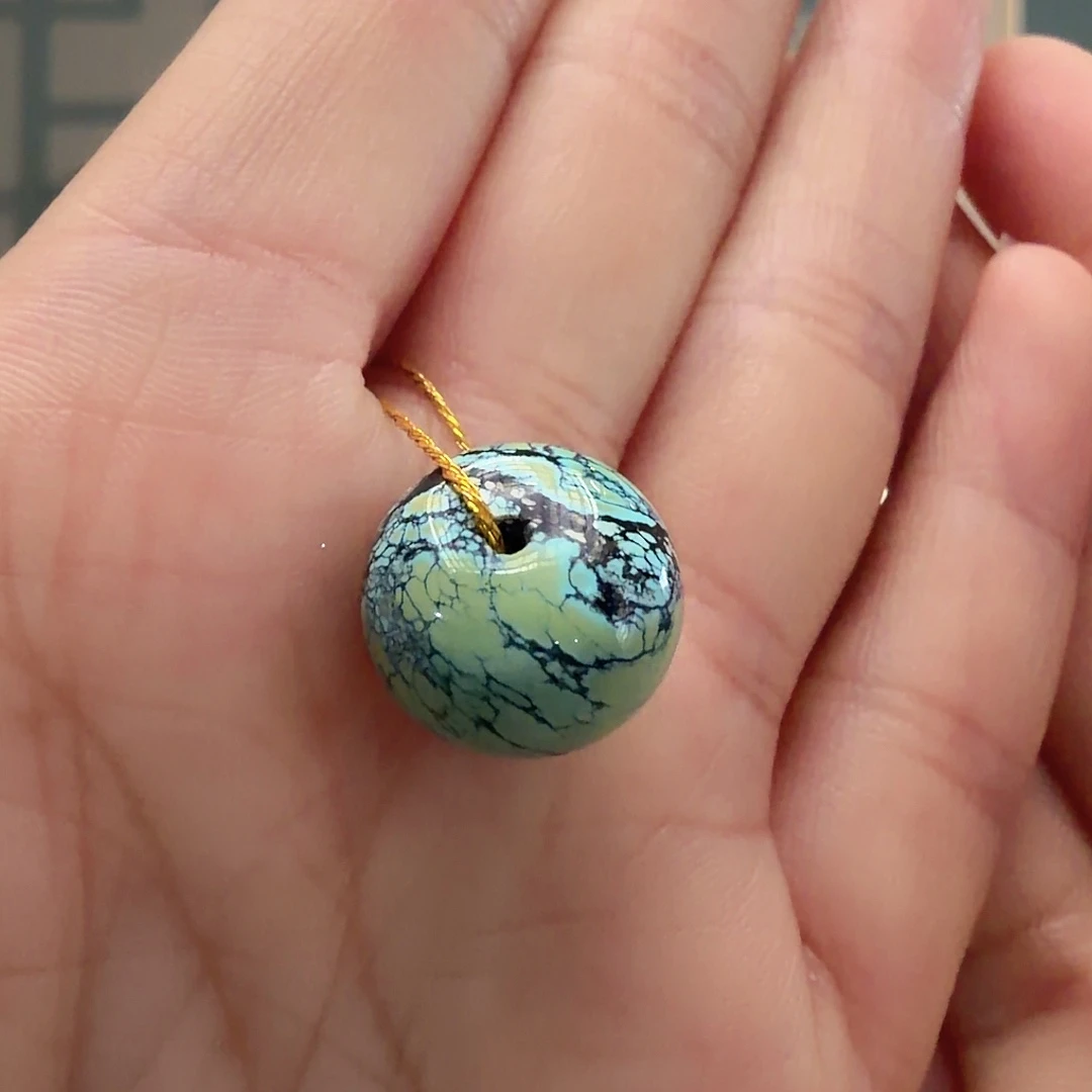 绿松石未镶嵌颈饰