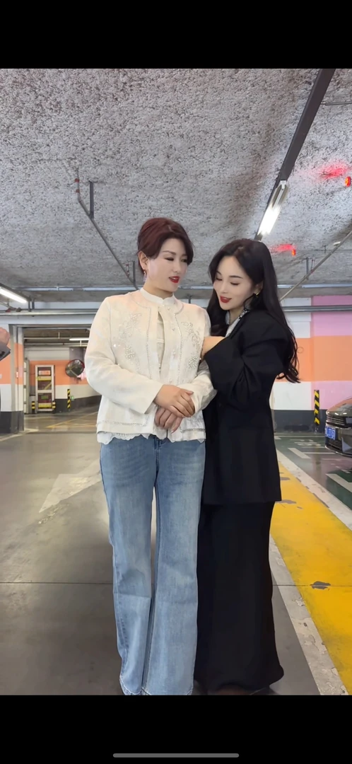 刺绣女极简风长袖单排扣短外套开衫女装外套上衣大衣轻奢