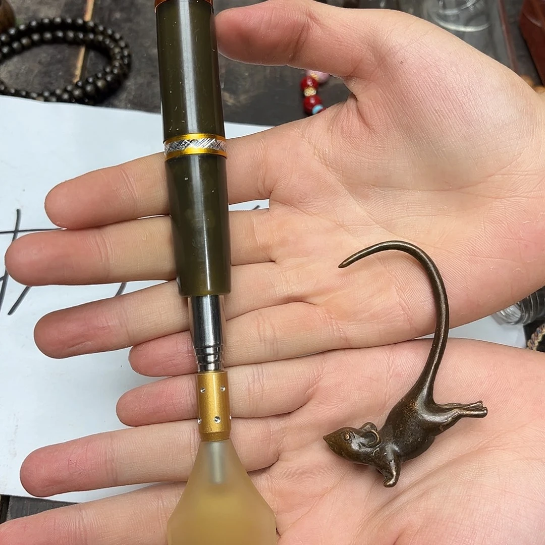 大叶紫檀（黑酸枝木类）