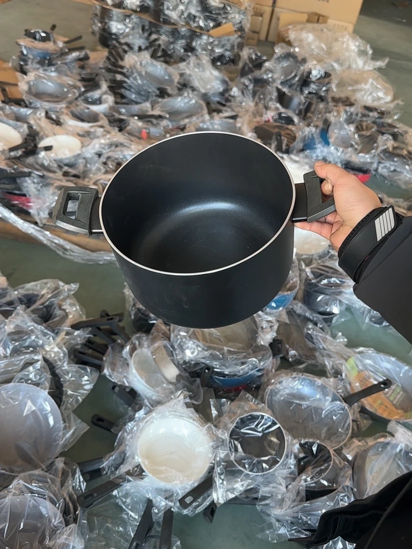 A10外贸汤锅口径24cm，高度15cm，外贸尾货，建议勿拍，