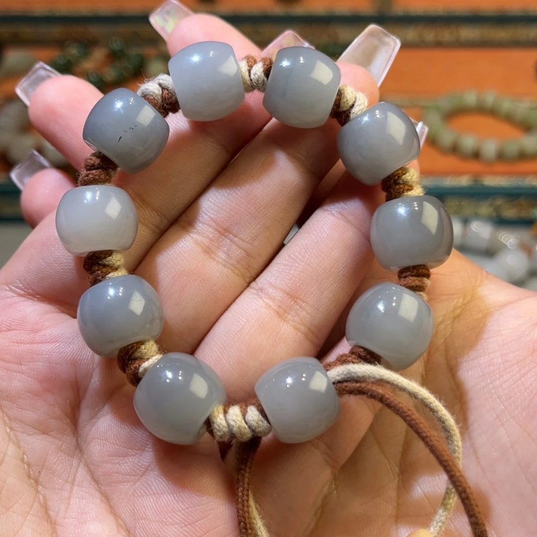 和田玉未镶嵌颈饰尧****O