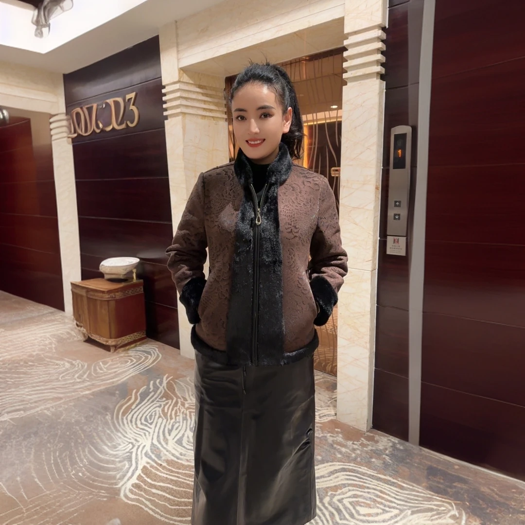 【主播央珍】家的定制款藏装上面可以搭配的高端花纹短款外套