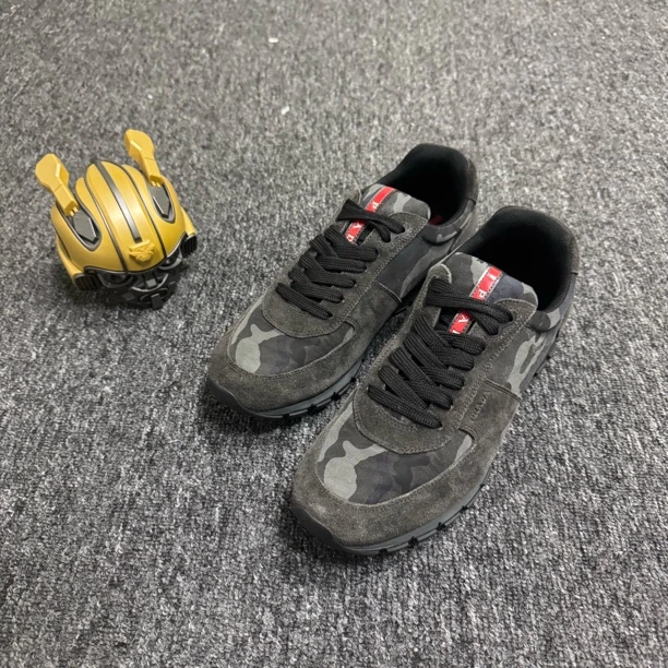 99新 Prada/普拉达 /43码/灰色迷彩休闲鞋/公价6500