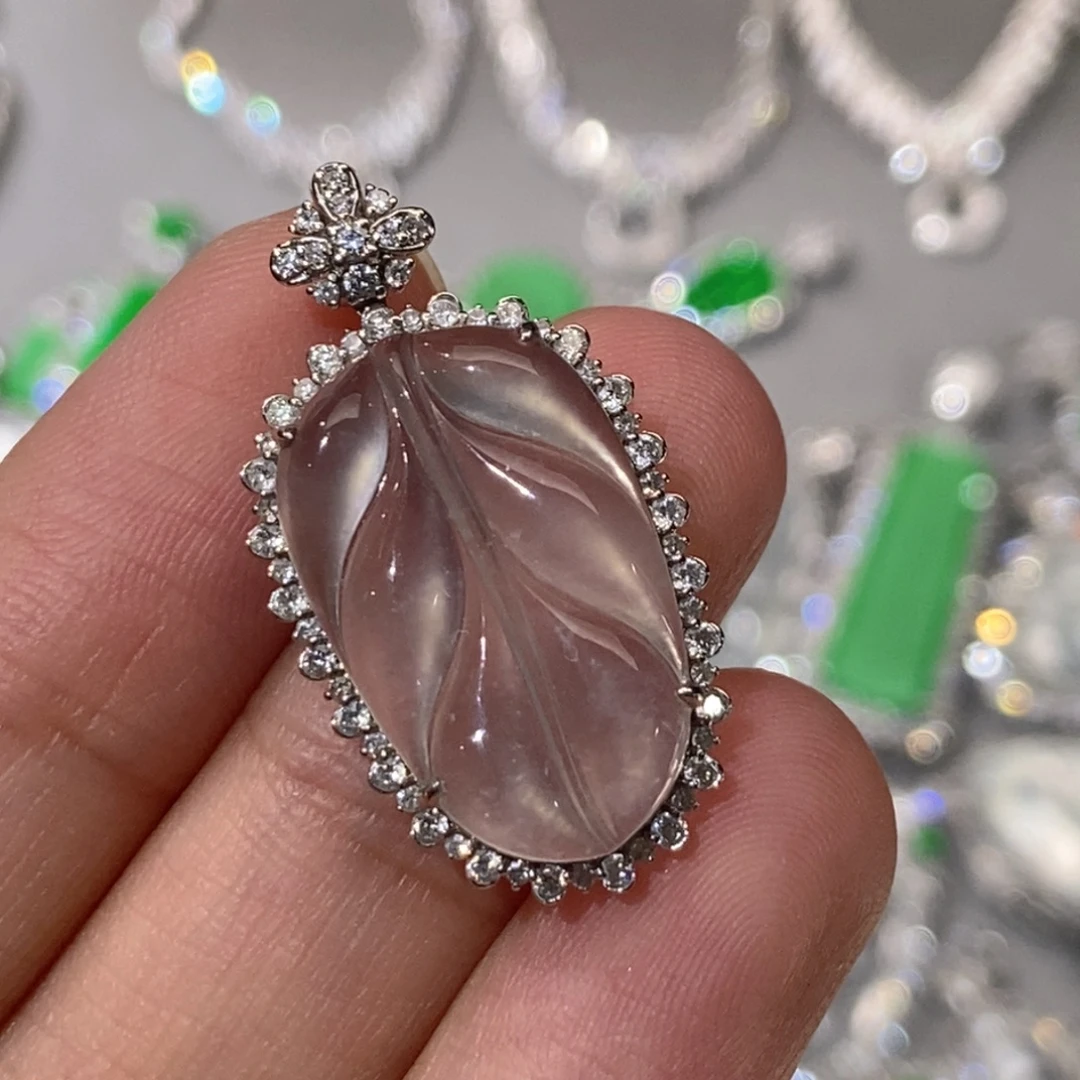 翡翠18K金镶嵌颈饰天然缅甸A货翡翠