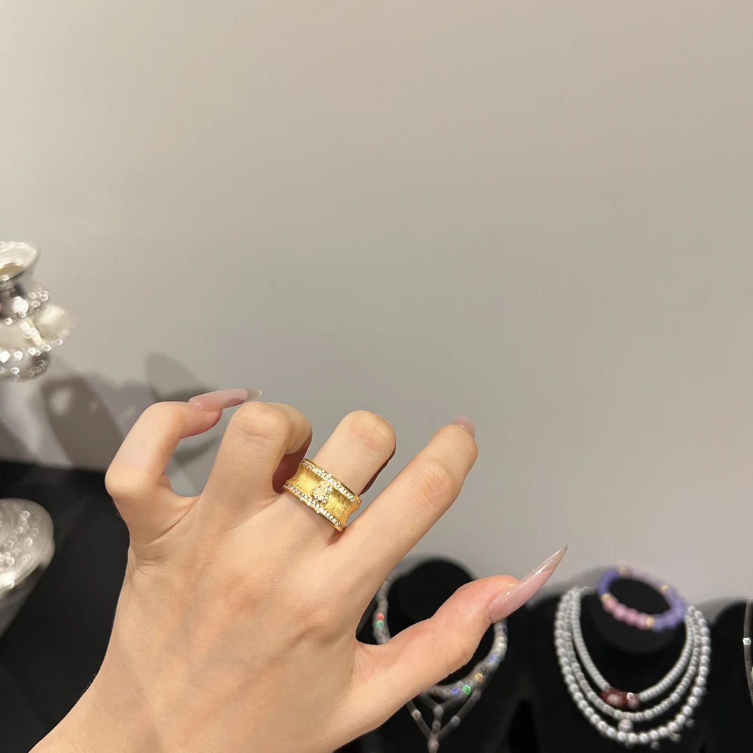 铜合金合成锆石戒指 高定重工款百搭设计款戒指
