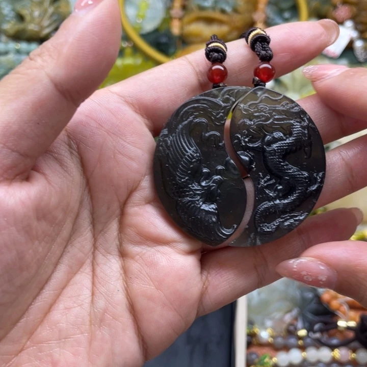 无***简蛇纹石玉未镶嵌颈饰