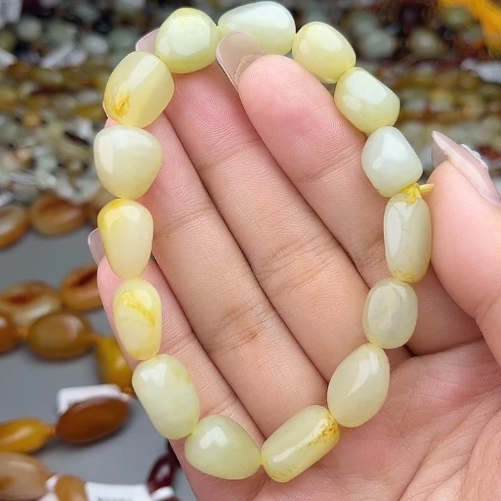 和田玉（糖玉）未镶嵌手链