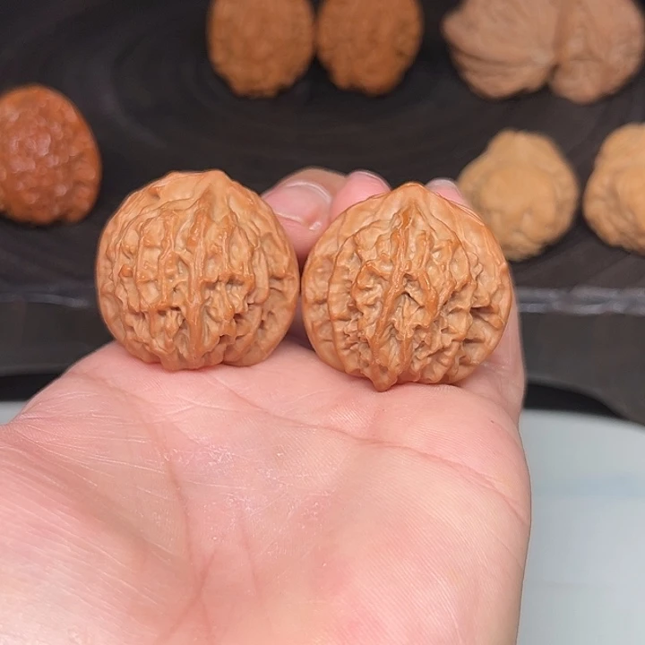 把件文玩核桃原树血灯笼 37+