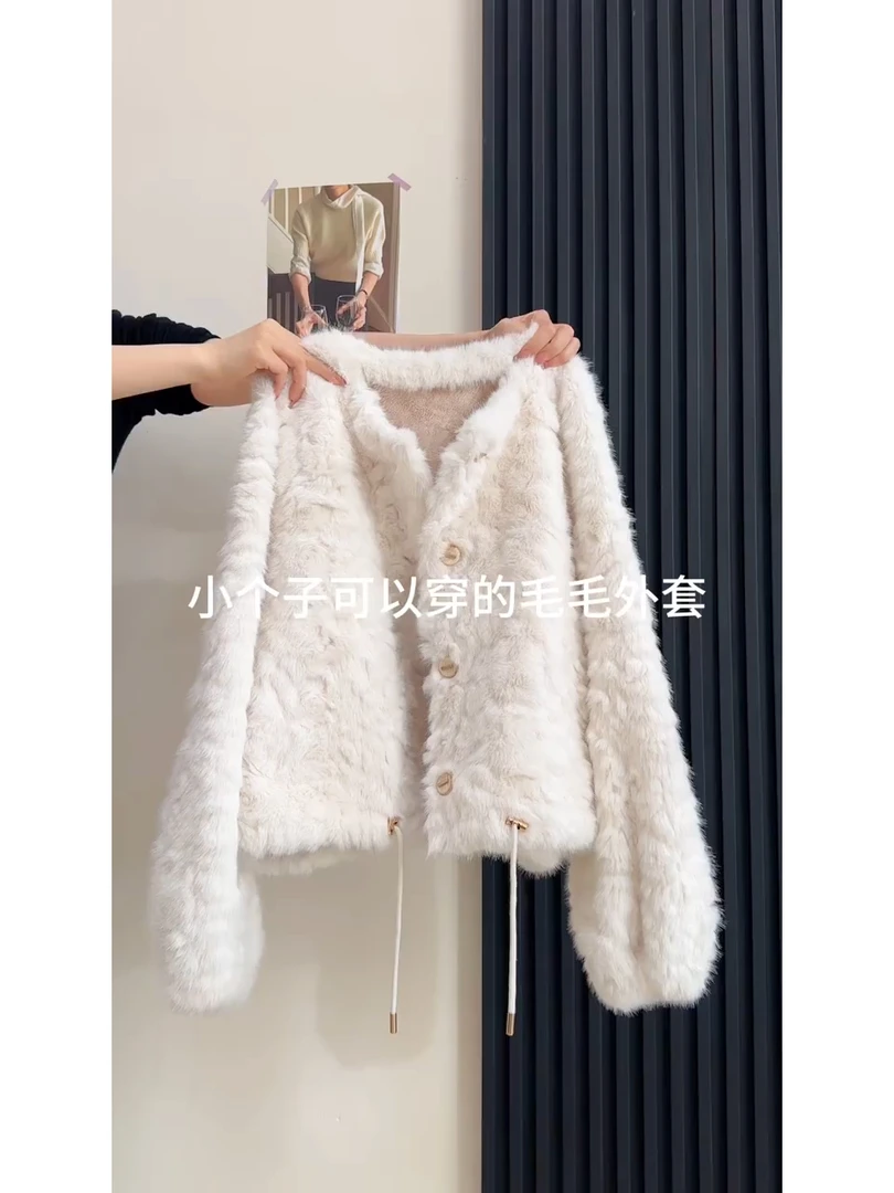 2025冬季新款爆款法式小香风皮毛一体羊羔毛洋气保暖小个子外套女