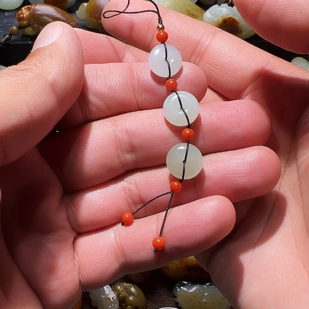 和田玉颈饰未镶嵌