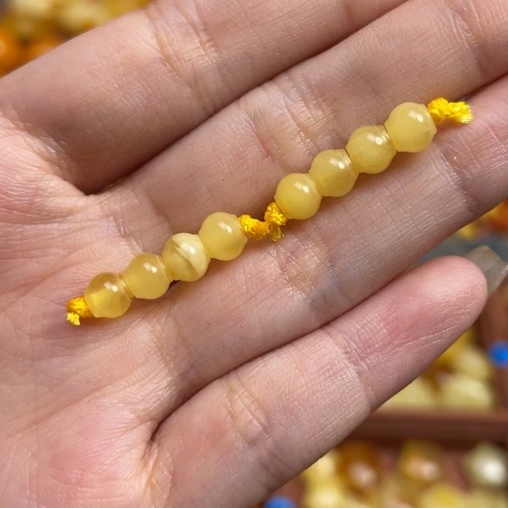蜜蜡未镶嵌珠宝奇石灯笼珠两组微微瑕