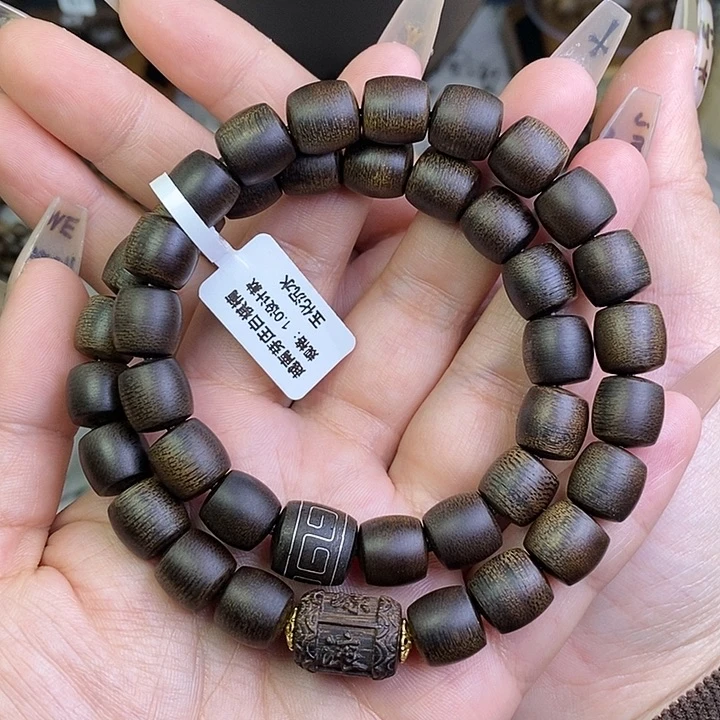 沉香手串阿***看越南芽庄白棋楠1.0设计款