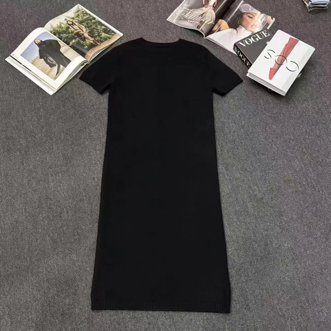 【塔鹿蕾】25年秋冬新品小众简约时髦百搭针织短袖连衣裙5004