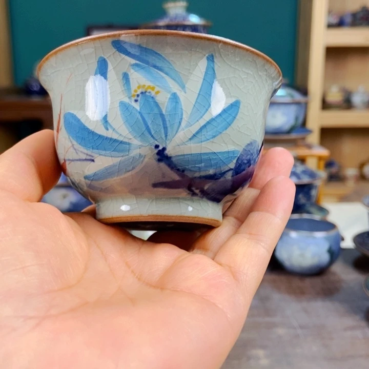瓷片手工制作工艺精湛等