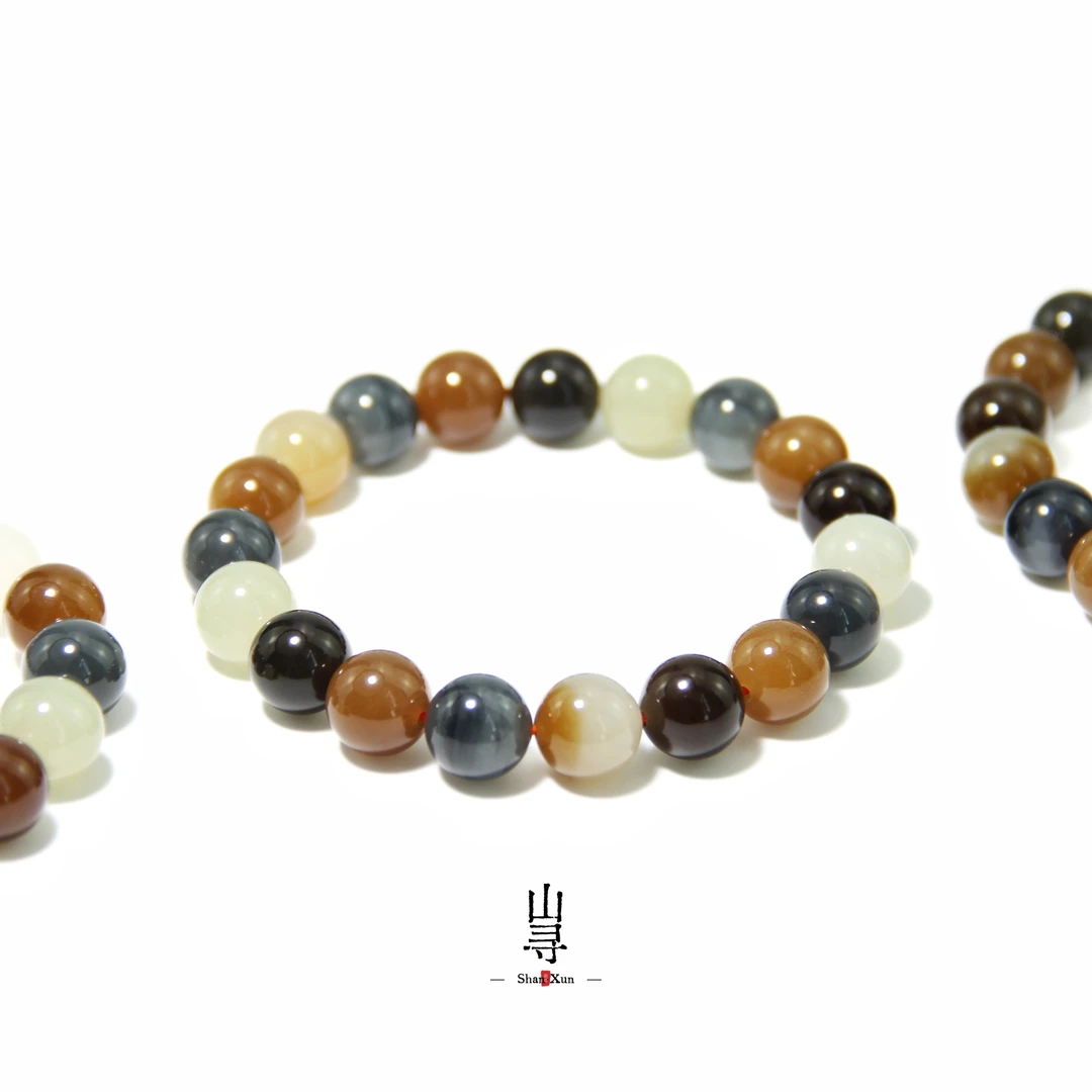 天然新疆和田玉-超高阶细料-楼兰三色圆珠手串10mm（多样性发其一）