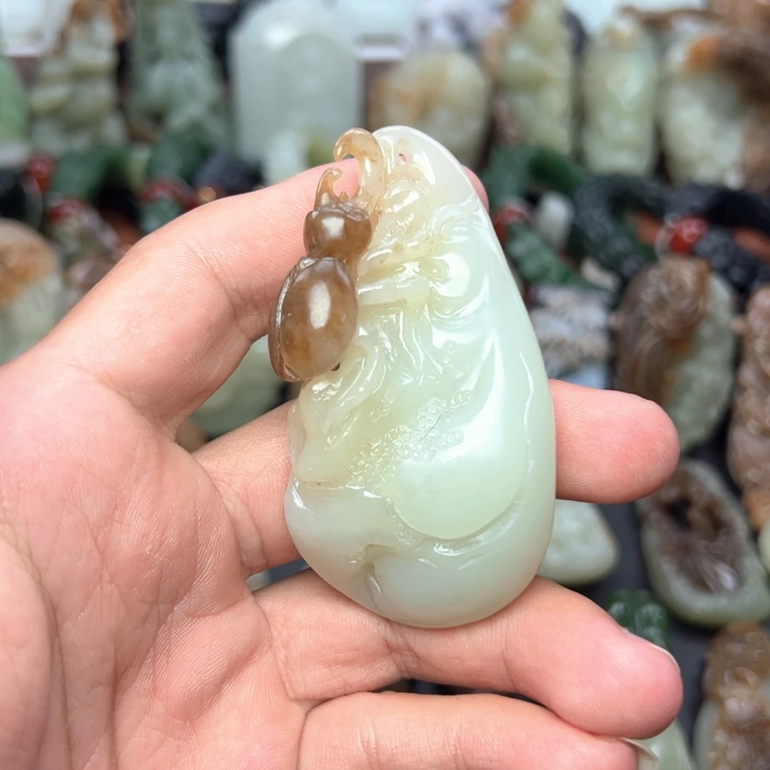 和田玉未镶嵌挂件