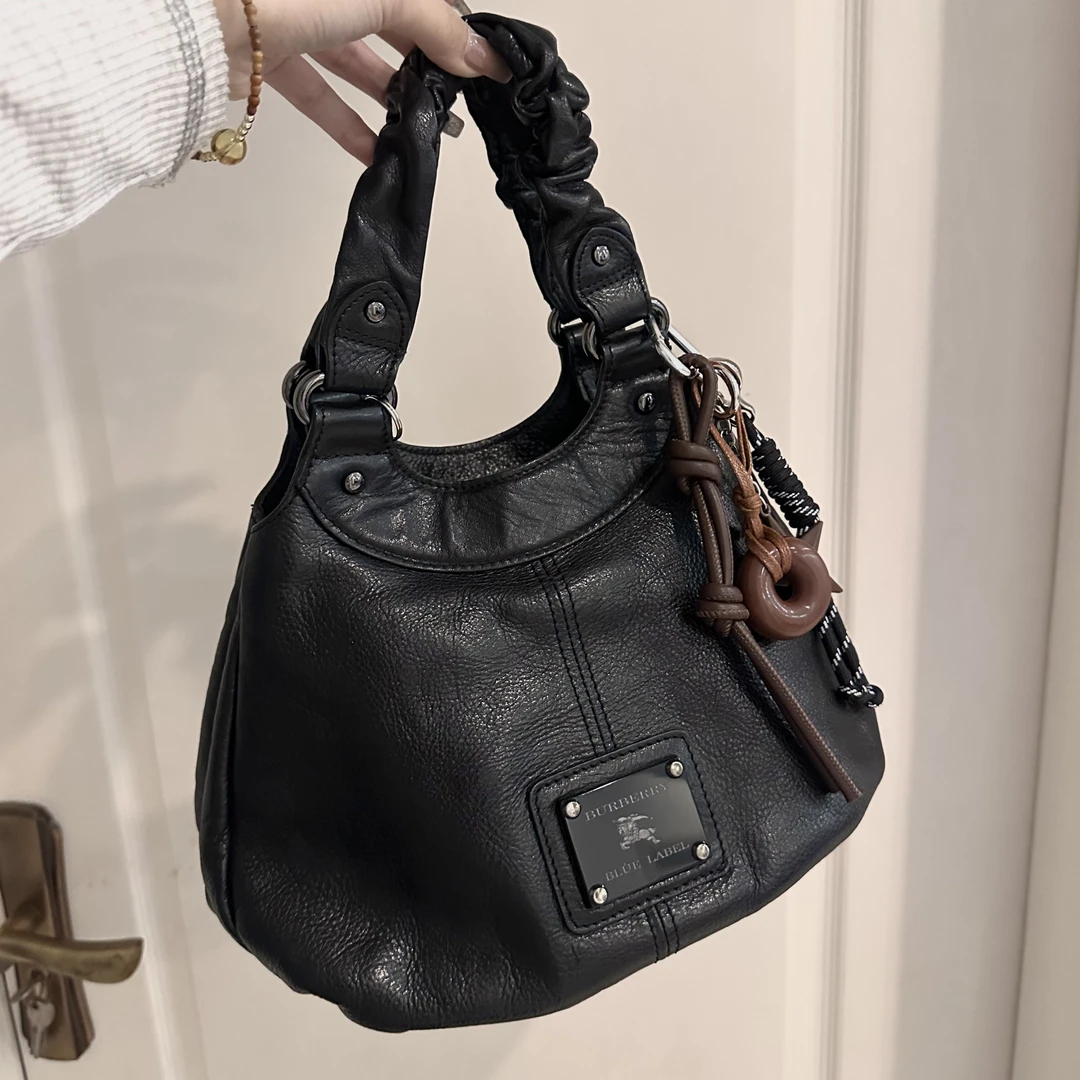 95新 BURBERRY/博柏利 战马标黑色小元宝手提包