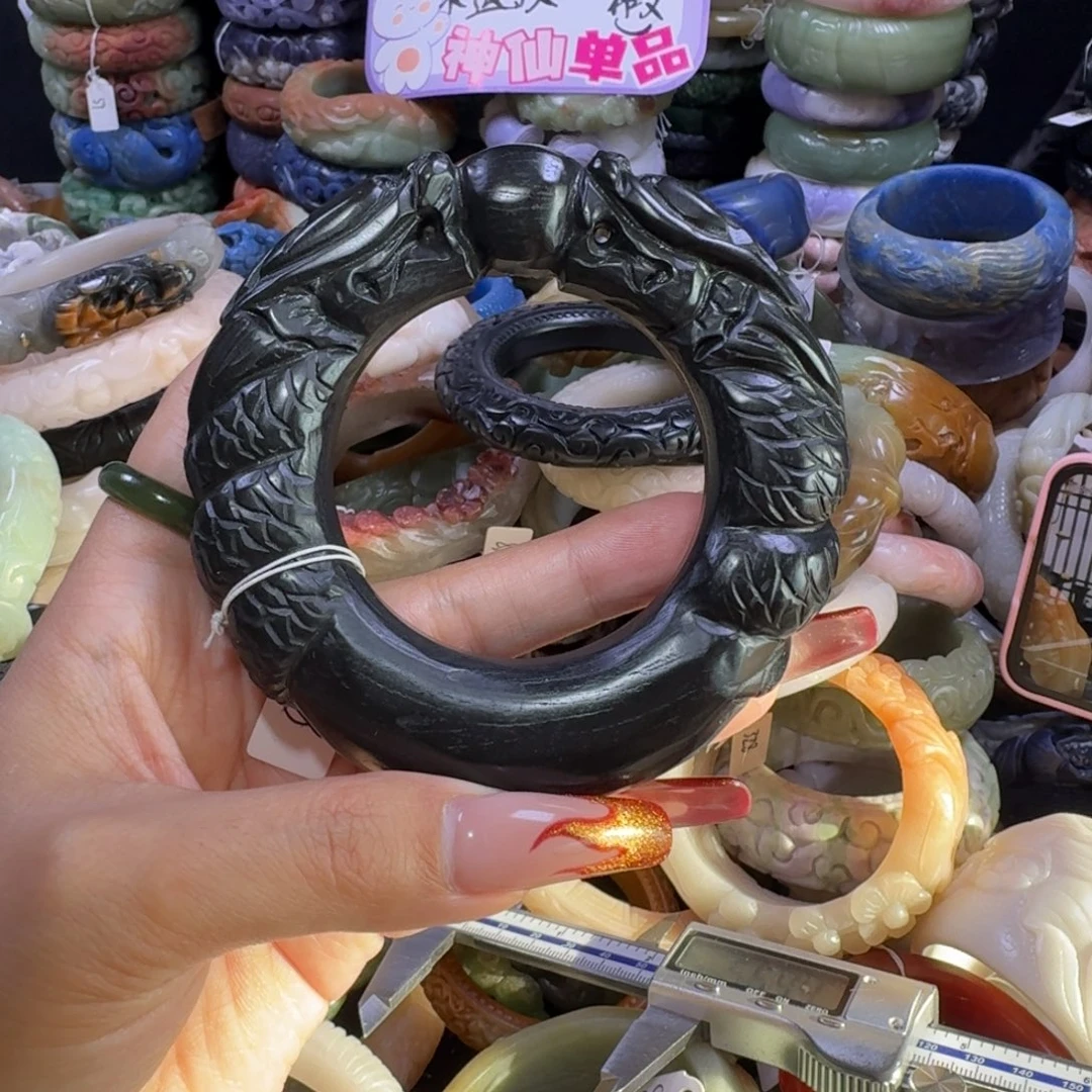 石英质玉（佘太翠）未镶嵌手镯3，56，不退换