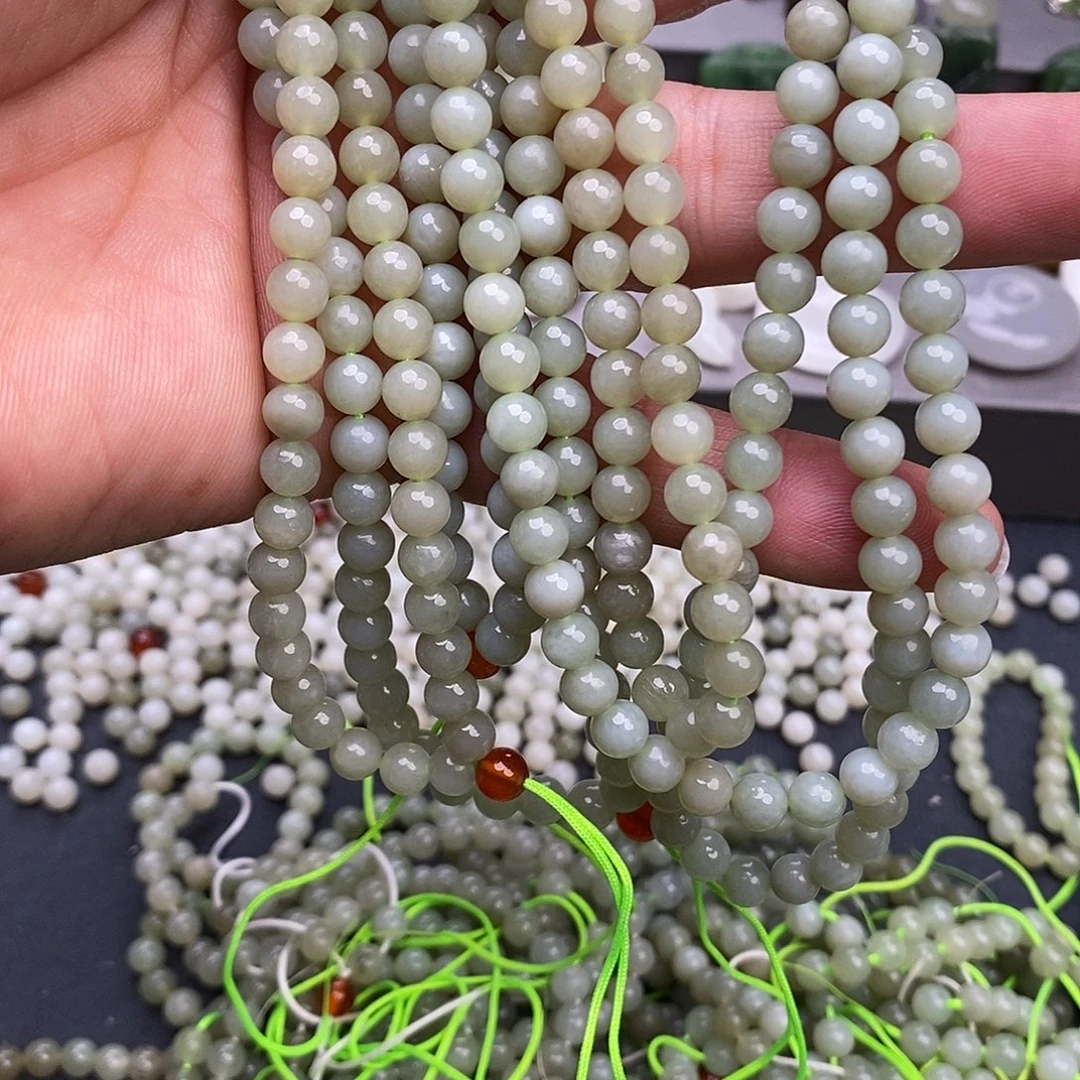 和田玉未镶嵌颈饰多样性发货 只发一条