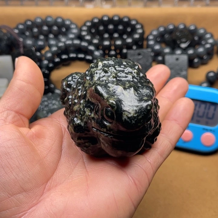 情***灵和田玉未镶嵌把件