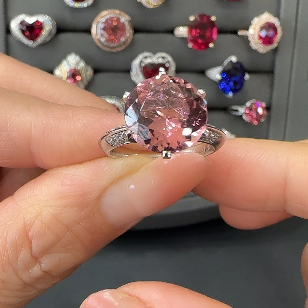 18K金镶嵌碧玺戒指4.2ct