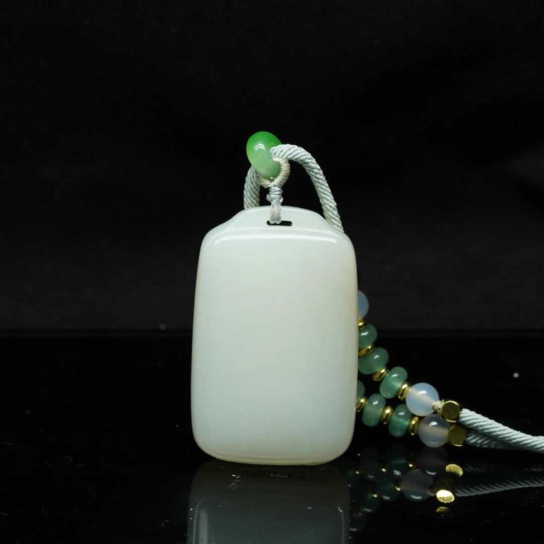 41和田玉羊脂白无事牌/200067保利厦门拍卖