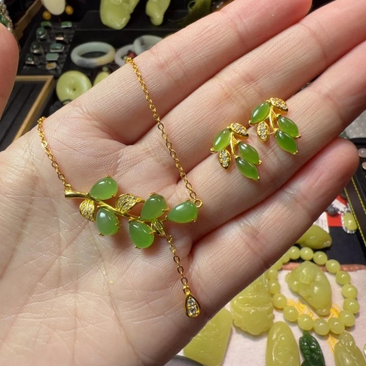 和田玉（碧玉）颈饰银S925镶嵌