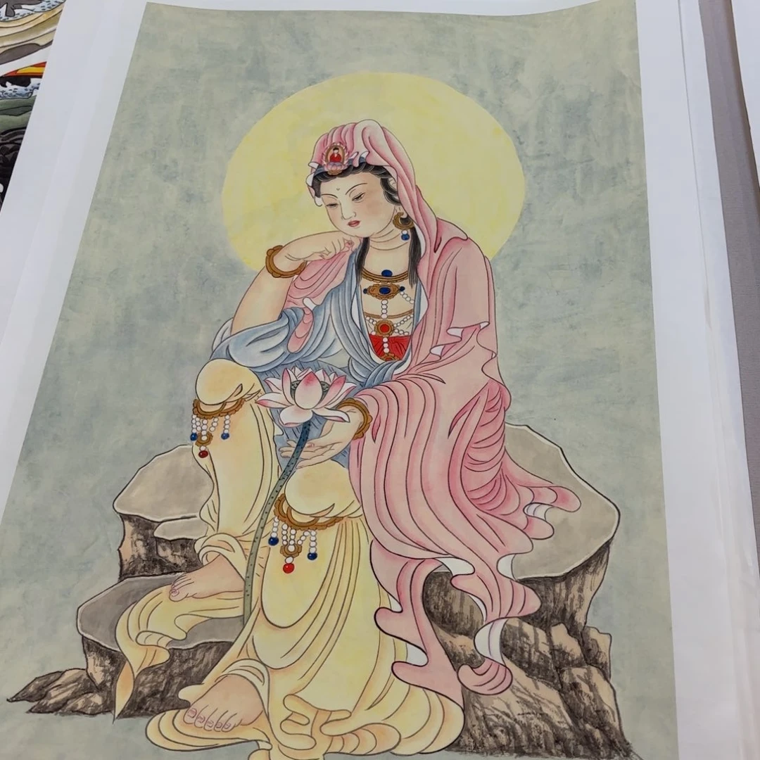 国画四尺三开观音菩萨