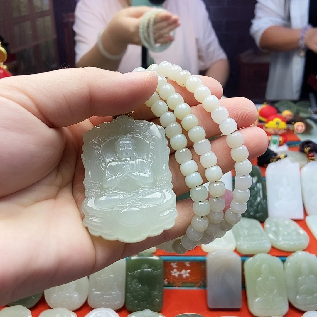 颈饰未镶嵌和田玉百***乐