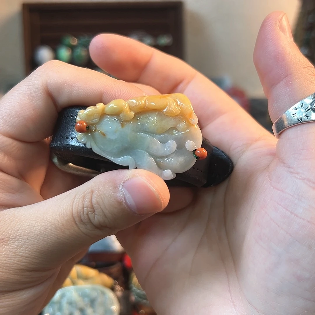 翡翠颈饰未镶嵌手串