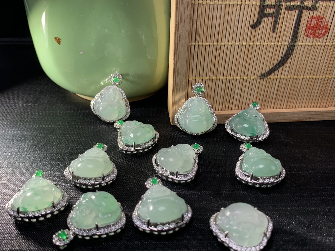 天然A货 非洲翠  镶嵌佛公挂件 CP （多样性发1）