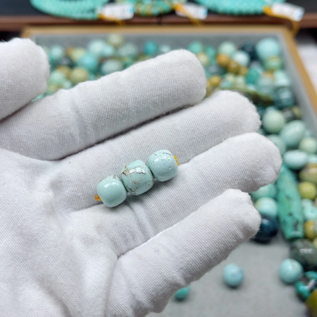 绿松石未镶嵌挂件