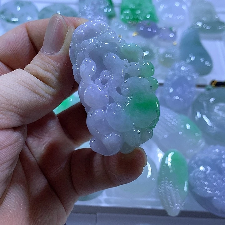 翡翠未镶嵌颈饰天然翡翠A货吊坠