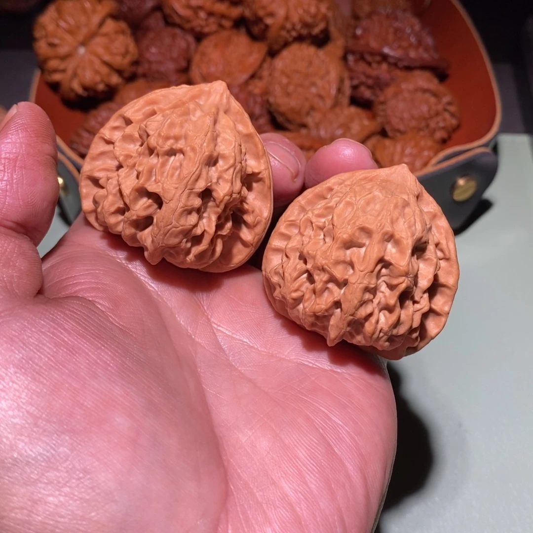 吊坠文玩核桃42货头梨木台