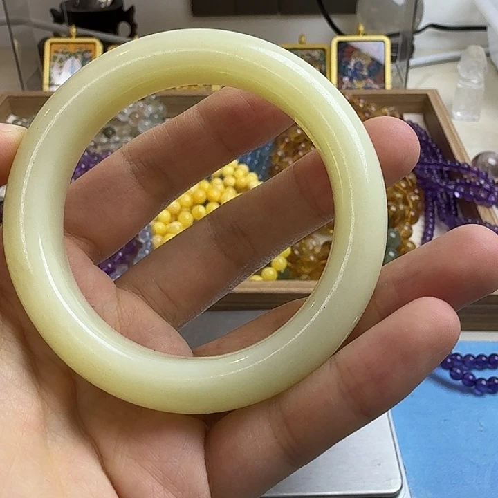 和田玉未镶嵌手镯矿坑53.2