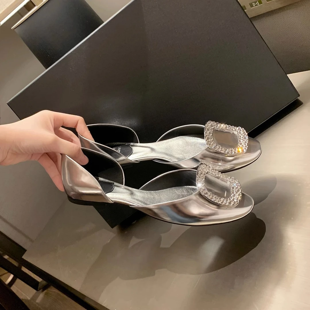 【茵茵家】气质闪闪钻扣真丝中空圆头百搭通勤平底单鞋女春夏季新款