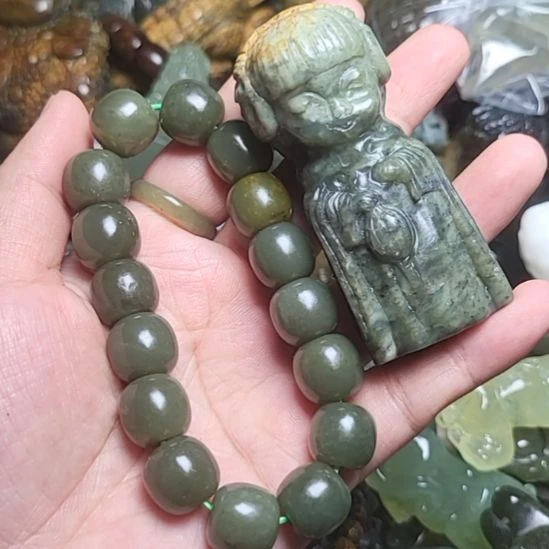 岫岩河磨玉（透闪石质玉）未镶嵌挂件