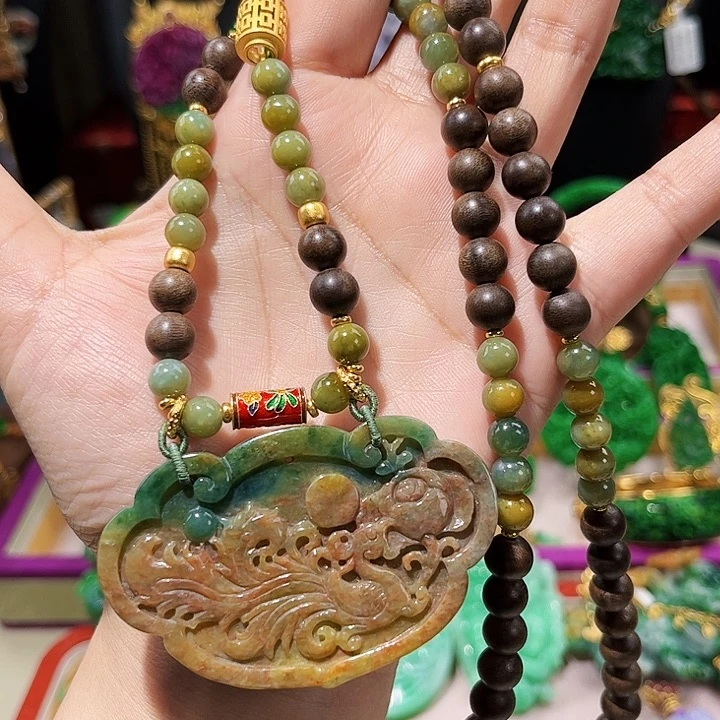 【闪购商品】翡翠吊坠(赠链)未镶嵌翡翠