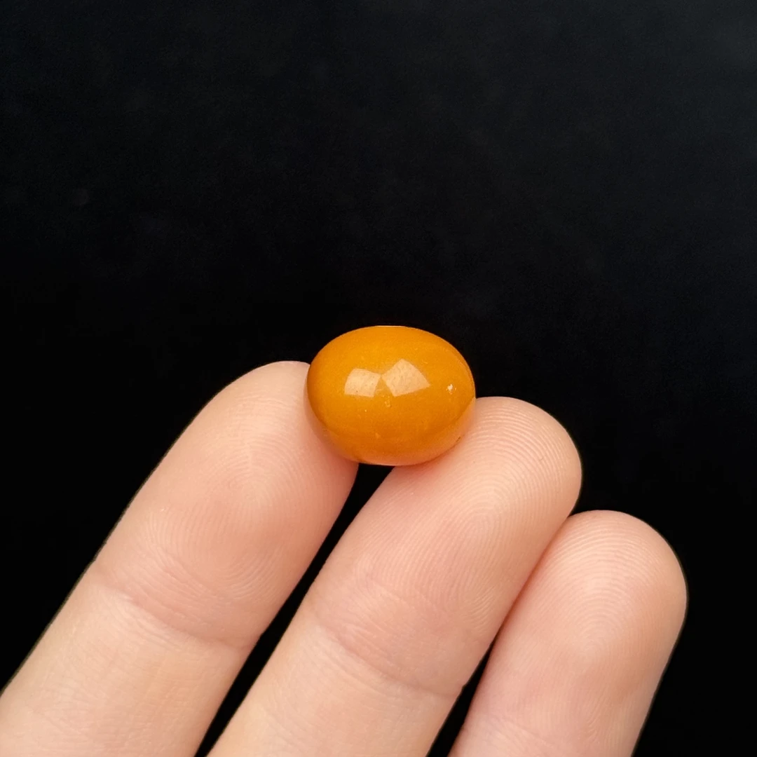 D68-64天然原矿蜜蜡 鸡油红墩子13.3*10.6mm 支持鉴定 假一罚十