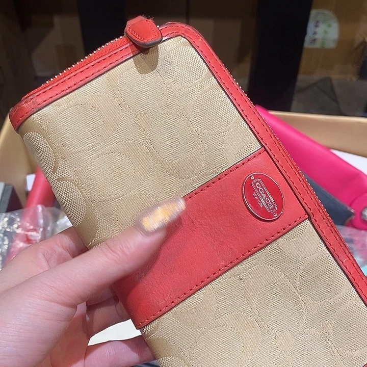 *****中古香水沐浴露持久留香
