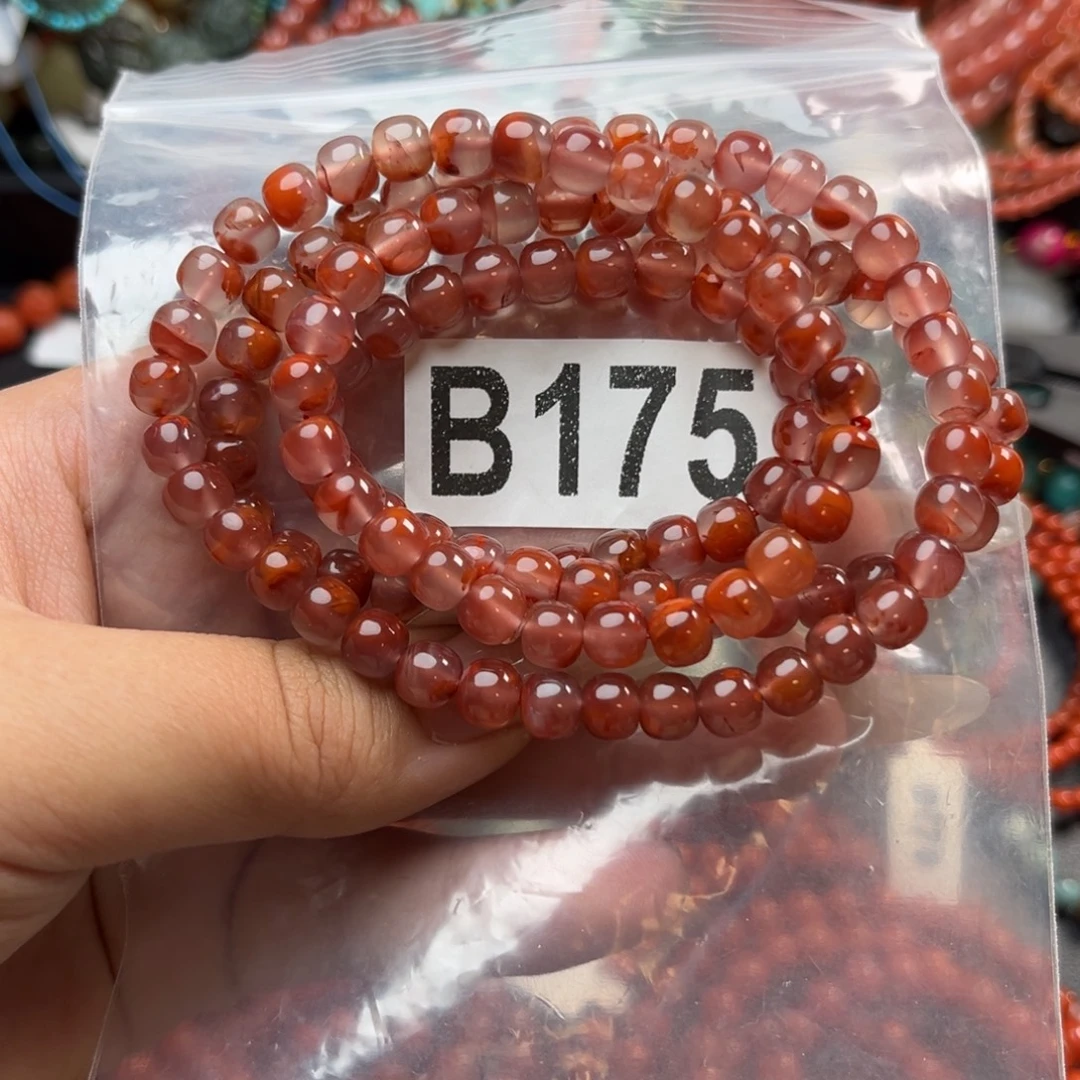 南红玛瑙未镶嵌珠宝奇石