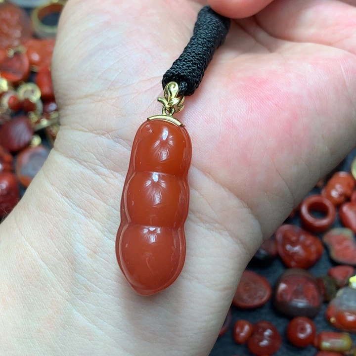 南红玛瑙未镶嵌颈饰