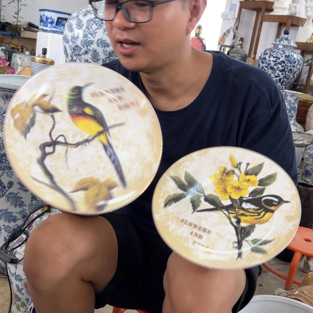 微瑕青花瓷器值得厚爱
