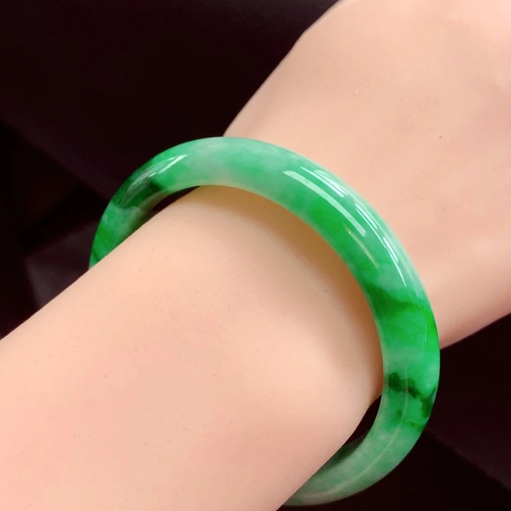 未镶嵌手镯翡翠翡翠