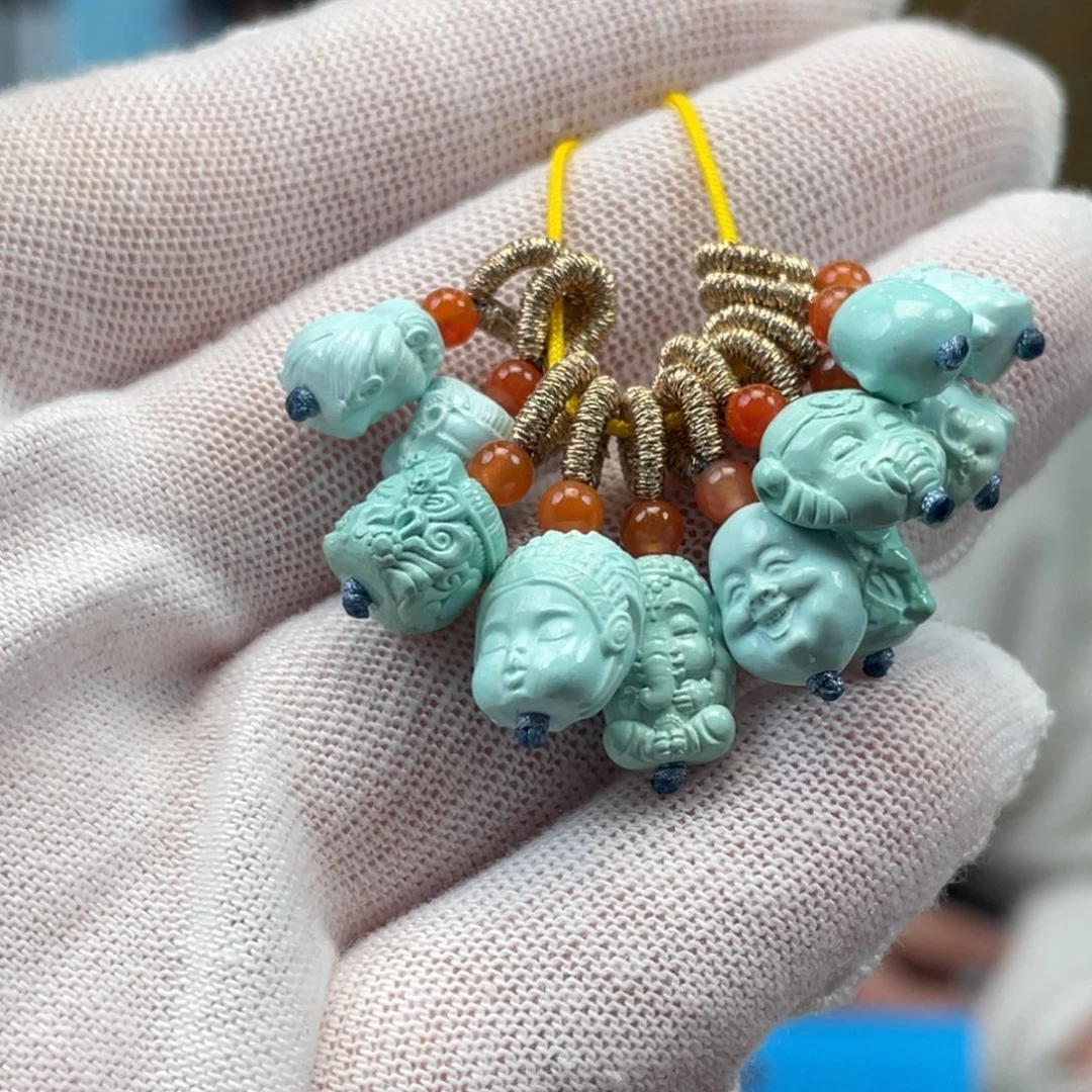 绿松石未镶嵌挂件