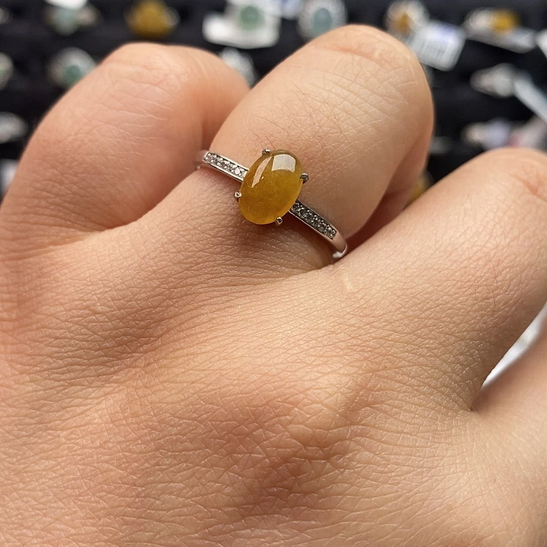 翡翠未镶嵌戒指翡翠