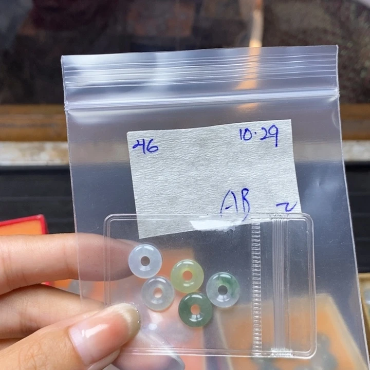 玲***花定制翡翠未镶嵌不退