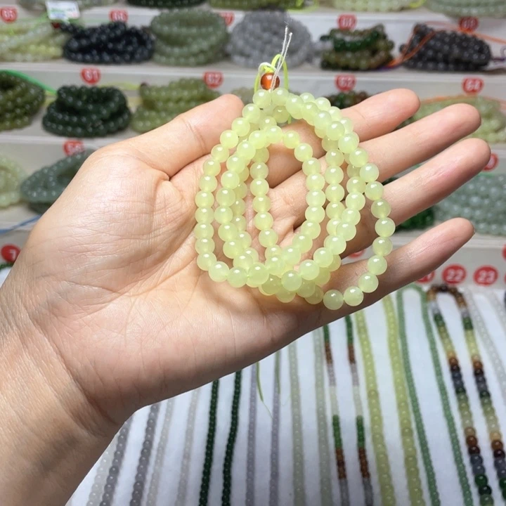 ****）和田玉未镶嵌颈饰6mm